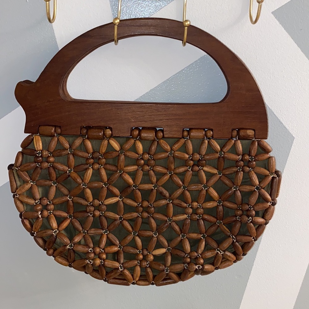 Wooden bead hand bag